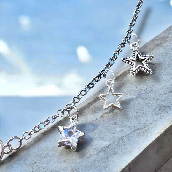 Chic Silver toned Star Necklace with cubic zirconia star toggle closure 16” - Picture 16 of 17